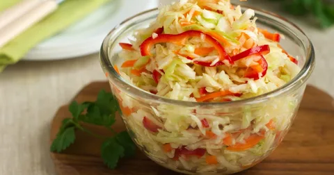 Салат  капуста по —фанагорски